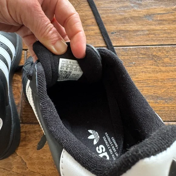 Adidas superstar Sneakers - Picture 4 of 5